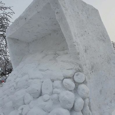 Snöskulptur Miljoner till spillo